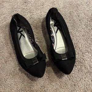 Anne Klein Sport Black Flats with Bow Accent 8.5
